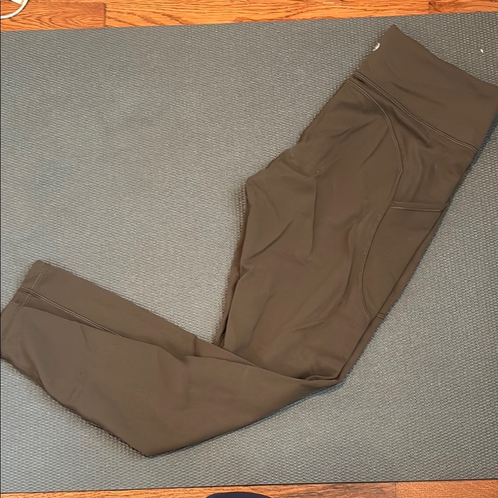 Lululemon Athletica Green Leggings for Active Comfort